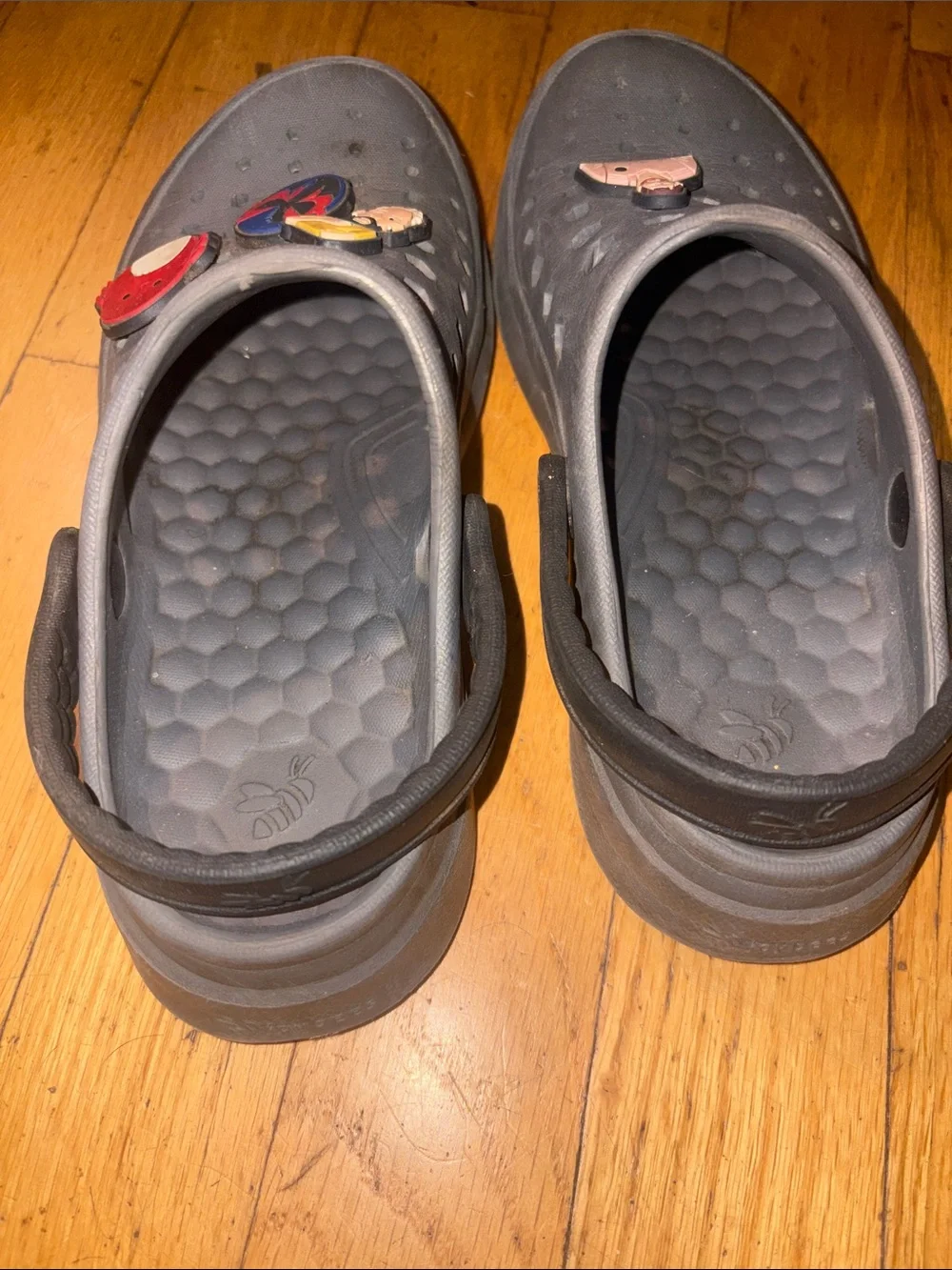 Kids Gray Slip-On with Fun Charms sz 1